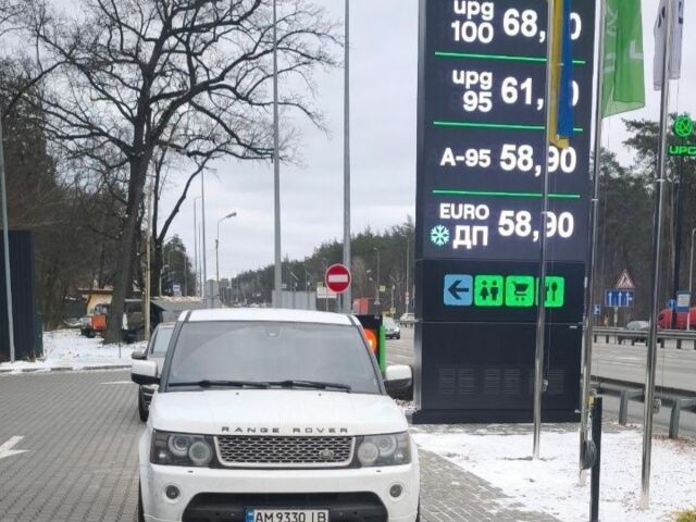 Білий Ленд Ровер Range Rover Sport, об'ємом двигуна 3 л та пробігом 250 тис. км за 11200 $, фото 2 на Automoto.ua