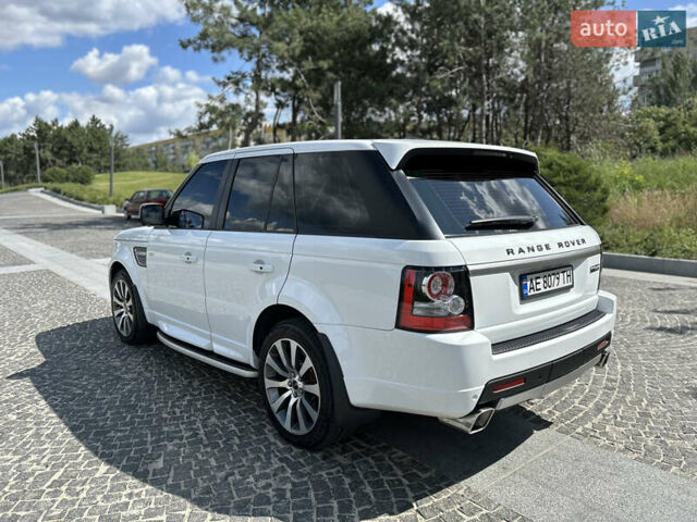 Білий Ленд Ровер Range Rover Sport, об'ємом двигуна 5 л та пробігом 215 тис. км за 17500 $, фото 6 на Automoto.ua