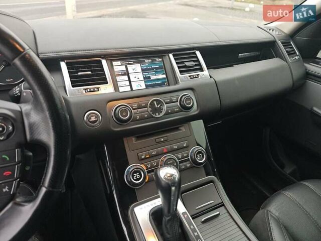 Белый Ленд Ровер Рендж Ровер Спорт, объемом двигателя 5 л и пробегом 252 тыс. км за 14300 $, фото 10 на Automoto.ua