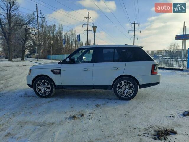 Белый Ленд Ровер Рендж Ровер Спорт, объемом двигателя 3 л и пробегом 219 тыс. км за 18000 $, фото 3 на Automoto.ua