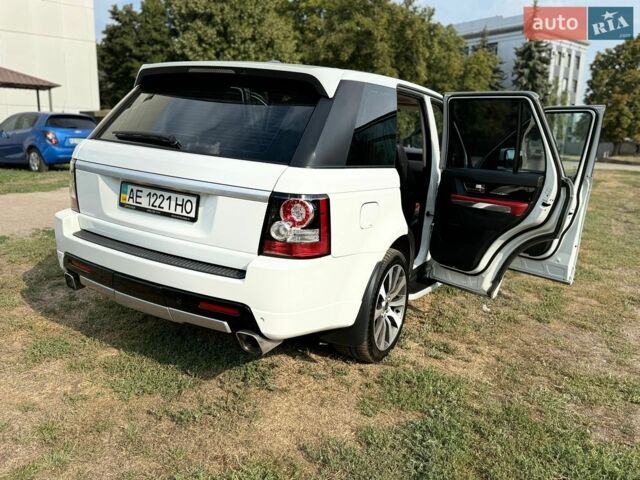 Білий Ленд Ровер Range Rover Sport, об'ємом двигуна 5 л та пробігом 227 тис. км за 12350 $, фото 26 на Automoto.ua