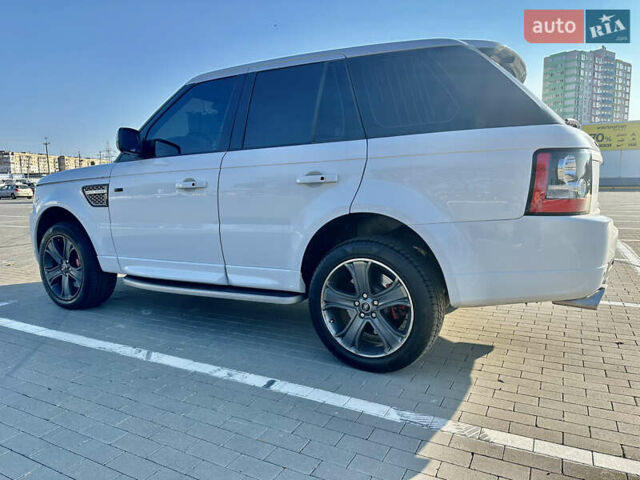Білий Ленд Ровер Range Rover Sport, об'ємом двигуна 5 л та пробігом 132 тис. км за 18500 $, фото 9 на Automoto.ua