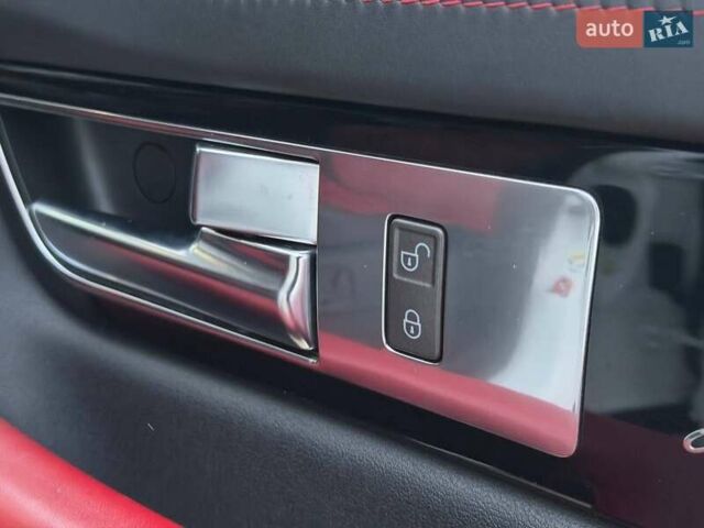 Білий Ленд Ровер Range Rover Sport, об'ємом двигуна 2.99 л та пробігом 120 тис. км за 19000 $, фото 35 на Automoto.ua