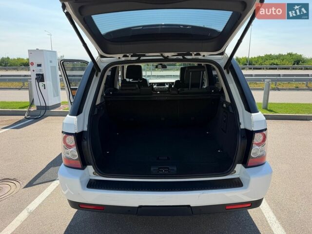 Білий Ленд Ровер Range Rover Sport, об'ємом двигуна 2.99 л та пробігом 175 тис. км за 21999 $, фото 10 на Automoto.ua