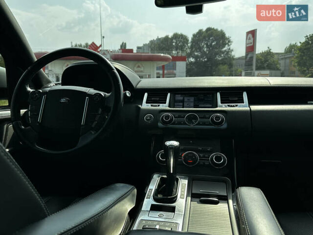 Білий Ленд Ровер Range Rover Sport, об'ємом двигуна 3 л та пробігом 209 тис. км за 20000 $, фото 31 на Automoto.ua
