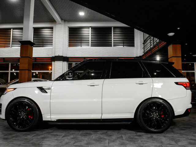 Білий Ленд Ровер Range Rover Sport, об'ємом двигуна 3 л та пробігом 93 тис. км за 45500 $, фото 6 на Automoto.ua
