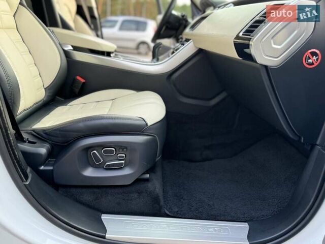 Ленд Ровер Рендж Ровер Спорт 2013 в Киеве на Automoto.ua Белый Ленд Ровер Рендж Ровер Спорт, объемом двигателя 3 л и пробегом 108 тыс. км за 27800 $, фото 73 на Automoto.ua