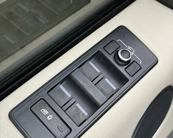 Білий Ленд Ровер Range Rover Sport, об'ємом двигуна 3 л та пробігом 190 тис. км за 24500 $, фото 35 на Automoto.ua