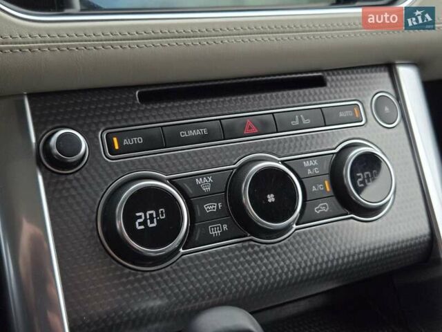 Белый Ленд Ровер Рендж Ровер Спорт, объемом двигателя 5 л и пробегом 122 тыс. км за 34500 $, фото 32 на Automoto.ua