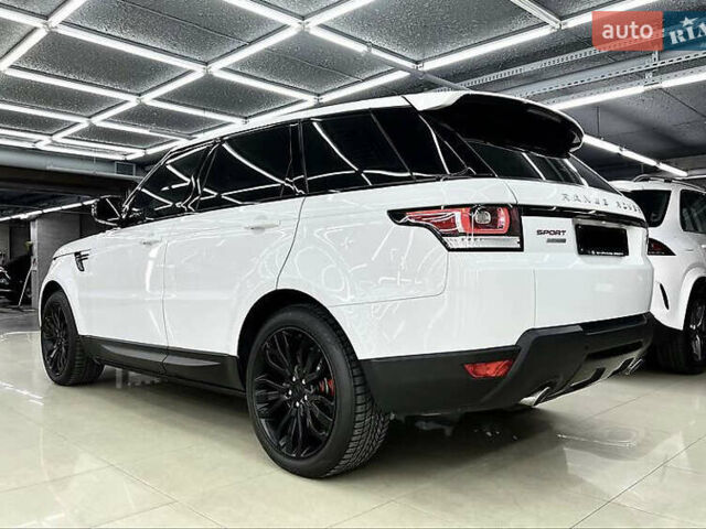 Білий Ленд Ровер Range Rover Sport, об'ємом двигуна 5 л та пробігом 119 тис. км за 39500 $, фото 17 на Automoto.ua