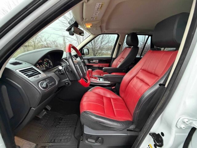 Білий Ленд Ровер Range Rover Sport, об'ємом двигуна 3 л та пробігом 156 тис. км за 21000 $, фото 10 на Automoto.ua