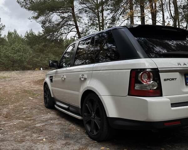 Білий Ленд Ровер Range Rover Sport, об'ємом двигуна 3 л та пробігом 237 тис. км за 16000 $, фото 13 на Automoto.ua