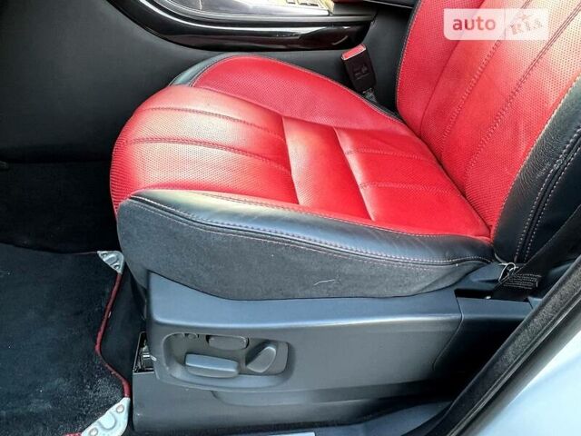 Белый Ленд Ровер Рендж Ровер Спорт, объемом двигателя 3 л и пробегом 156 тыс. км за 23500 $, фото 46 на Automoto.ua