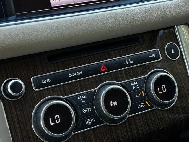 Білий Ленд Ровер Range Rover Sport, об'ємом двигуна 3 л та пробігом 193 тис. км за 19999 $, фото 39 на Automoto.ua