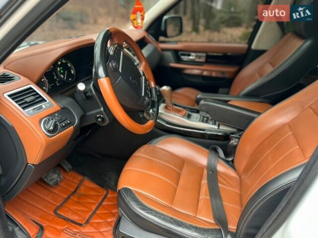 Белый Ленд Ровер Рендж Ровер Спорт, объемом двигателя 2.99 л и пробегом 192 тыс. км за 16999 $, фото 7 на Automoto.ua