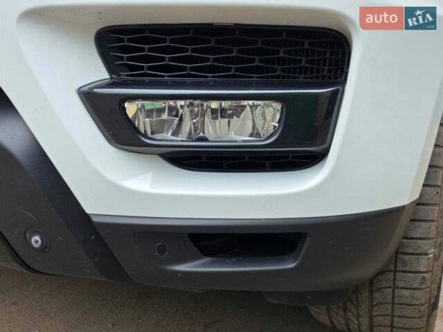 Белый Ленд Ровер Рендж Ровер Спорт, объемом двигателя 3 л и пробегом 101 тыс. км за 26000 $, фото 19 на Automoto.ua