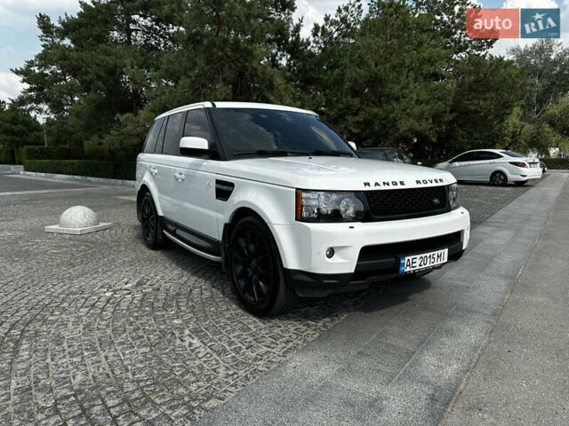 Білий Ленд Ровер Range Rover Sport, об'ємом двигуна 3 л та пробігом 209 тис. км за 20000 $, фото 4 на Automoto.ua
