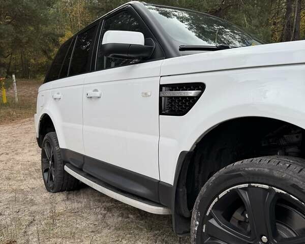 Білий Ленд Ровер Range Rover Sport, об'ємом двигуна 3 л та пробігом 237 тис. км за 16000 $, фото 6 на Automoto.ua