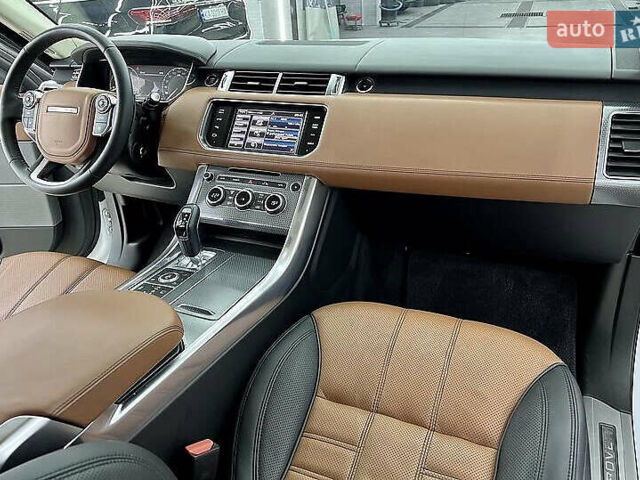 Білий Ленд Ровер Range Rover Sport, об'ємом двигуна 5 л та пробігом 119 тис. км за 39500 $, фото 35 на Automoto.ua