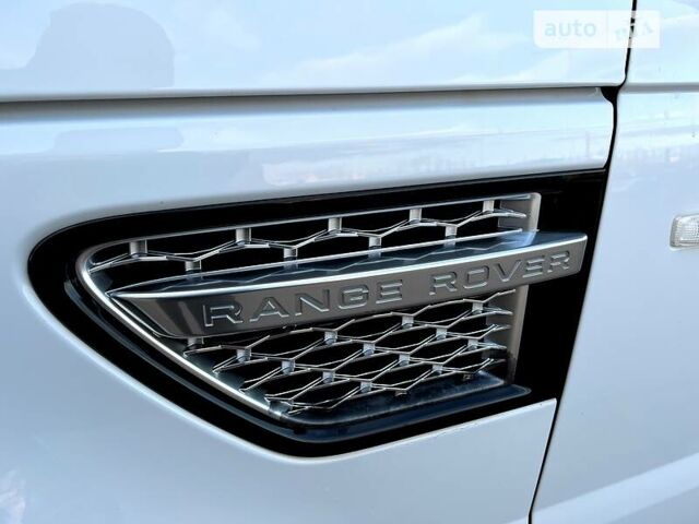 Белый Ленд Ровер Рендж Ровер Спорт, объемом двигателя 3 л и пробегом 156 тыс. км за 21500 $, фото 7 на Automoto.ua