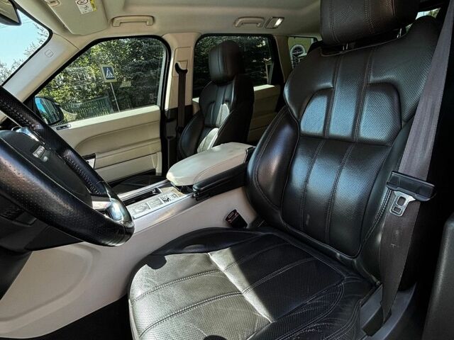 Білий Ленд Ровер Range Rover Sport, об'ємом двигуна 3 л та пробігом 193 тис. км за 19999 $, фото 23 на Automoto.ua