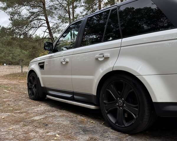 Білий Ленд Ровер Range Rover Sport, об'ємом двигуна 3 л та пробігом 237 тис. км за 16000 $, фото 26 на Automoto.ua