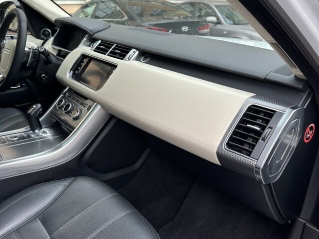 Білий Ленд Ровер Range Rover Sport, об'ємом двигуна 5 л та пробігом 123 тис. км за 25100 $, фото 15 на Automoto.ua