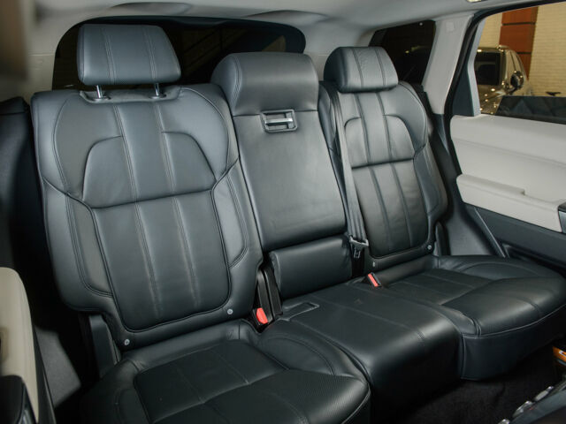 Білий Ленд Ровер Range Rover Sport, об'ємом двигуна 3 л та пробігом 76 тис. км за 49500 $, фото 29 на Automoto.ua