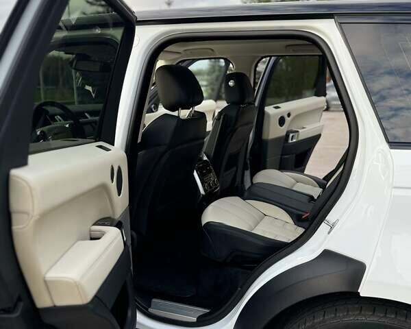 Ленд Ровер Рендж Ровер Спорт 2013 в Киеве на Automoto.ua Белый Ленд Ровер Рендж Ровер Спорт, объемом двигателя 3 л и пробегом 108 тыс. км за 27800 $, фото 61 на Automoto.ua