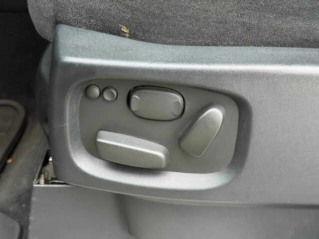 Белый Ленд Ровер Рендж Ровер Спорт, объемом двигателя 3 л и пробегом 156 тыс. км за 21000 $, фото 12 на Automoto.ua