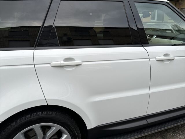 Білий Ленд Ровер Range Rover Sport, об'ємом двигуна 5 л та пробігом 123 тис. км за 25100 $, фото 10 на Automoto.ua