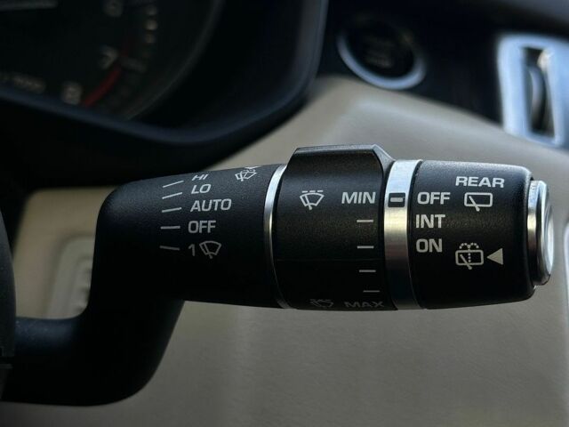 Білий Ленд Ровер Range Rover Sport, об'ємом двигуна 3 л та пробігом 193 тис. км за 17999 $, фото 20 на Automoto.ua