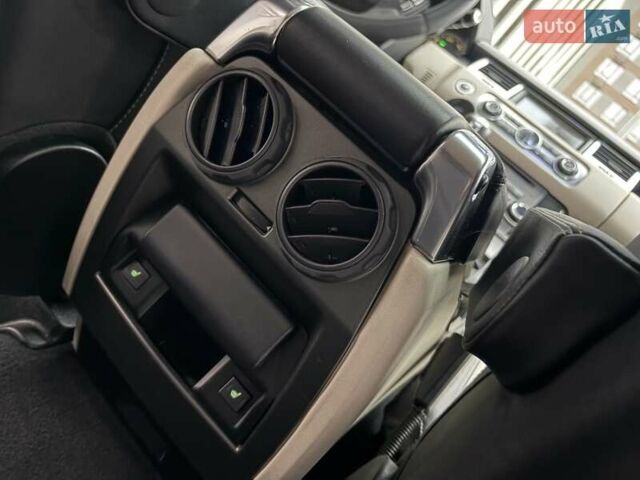 Белый Ленд Ровер Рендж Ровер Спорт, объемом двигателя 3 л и пробегом 149 тыс. км за 23222 $, фото 21 на Automoto.ua