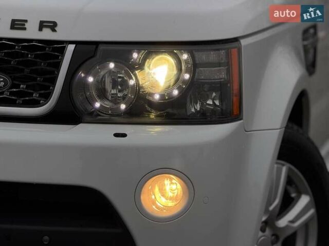 Белый Ленд Ровер Рендж Ровер Спорт, объемом двигателя 3 л и пробегом 156 тыс. км за 21000 $, фото 5 на Automoto.ua