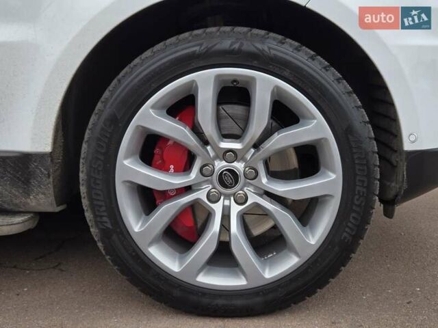 Белый Ленд Ровер Рендж Ровер Спорт, объемом двигателя 5 л и пробегом 122 тыс. км за 34500 $, фото 23 на Automoto.ua