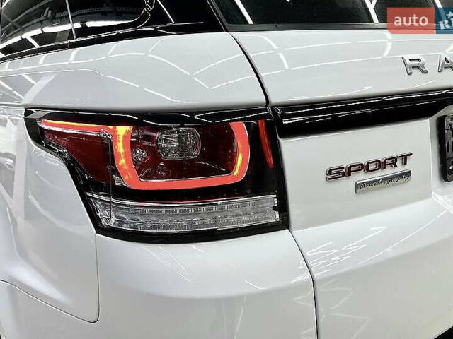 Білий Ленд Ровер Range Rover Sport, об'ємом двигуна 5 л та пробігом 119 тис. км за 39500 $, фото 13 на Automoto.ua