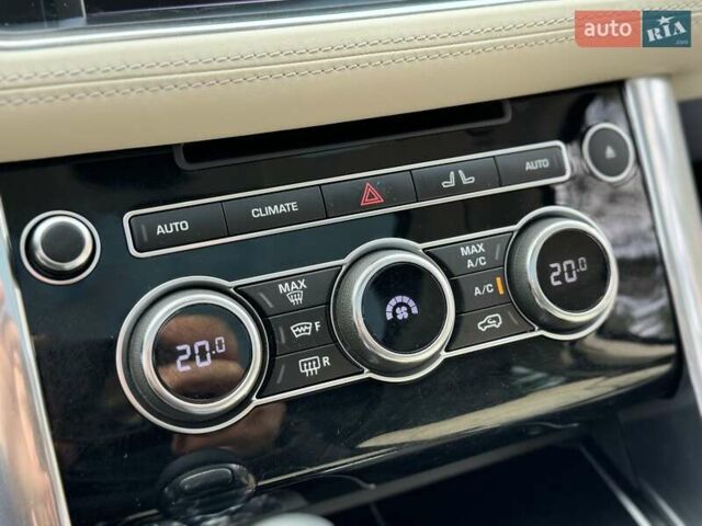 Ленд Ровер Рендж Ровер Спорт 2013 в Киеве на Automoto.ua Белый Ленд Ровер Рендж Ровер Спорт, объемом двигателя 3 л и пробегом 108 тыс. км за 27800 $, фото 54 на Automoto.ua