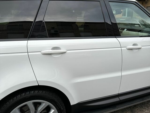 Белый Ленд Ровер Рендж Ровер Спорт, объемом двигателя 5 л и пробегом 121 тыс. км за 34500 $, фото 10 на Automoto.ua