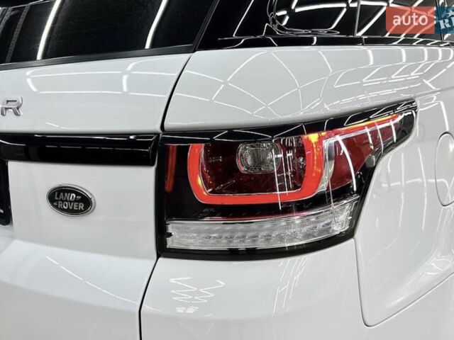 Білий Ленд Ровер Range Rover Sport, об'ємом двигуна 5 л та пробігом 119 тис. км за 39500 $, фото 20 на Automoto.ua
