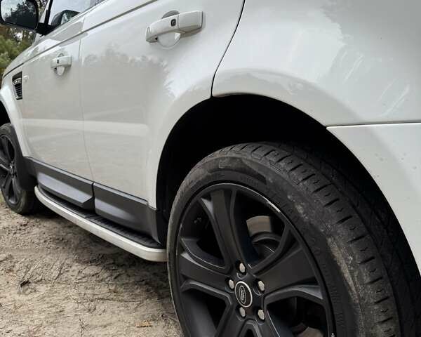 Білий Ленд Ровер Range Rover Sport, об'ємом двигуна 3 л та пробігом 237 тис. км за 16000 $, фото 23 на Automoto.ua