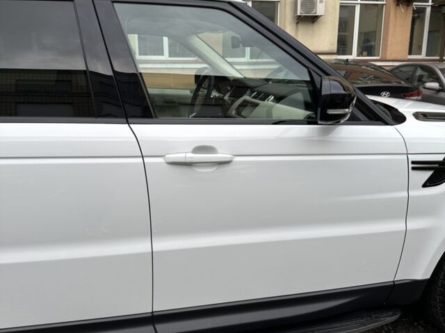 Білий Ленд Ровер Range Rover Sport, об'ємом двигуна 5 л та пробігом 123 тис. км за 25100 $, фото 11 на Automoto.ua