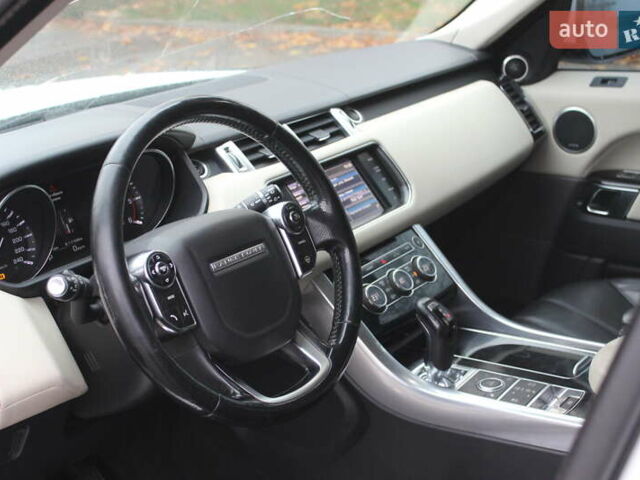 Білий Ленд Ровер Range Rover Sport, об'ємом двигуна 2.99 л та пробігом 300 тис. км за 19999 $, фото 20 на Automoto.ua