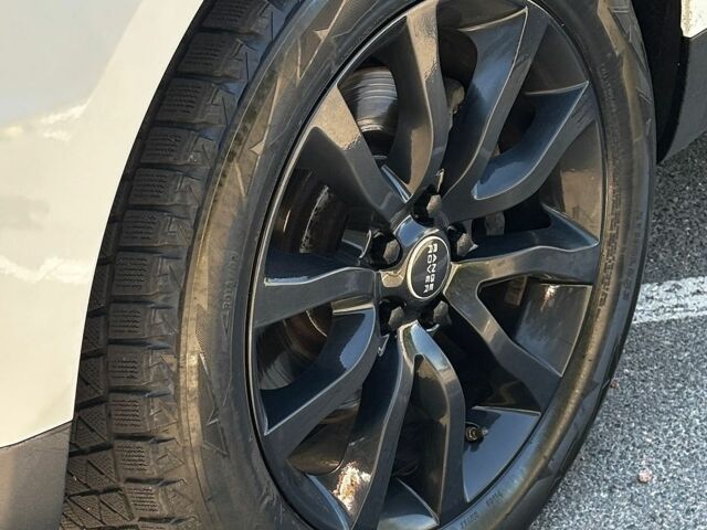 Білий Ленд Ровер Range Rover Sport, об'ємом двигуна 3 л та пробігом 193 тис. км за 19999 $, фото 10 на Automoto.ua