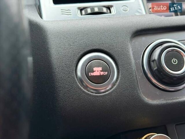 Белый Ленд Ровер Рендж Ровер Спорт, объемом двигателя 3 л и пробегом 156 тыс. км за 21000 $, фото 58 на Automoto.ua