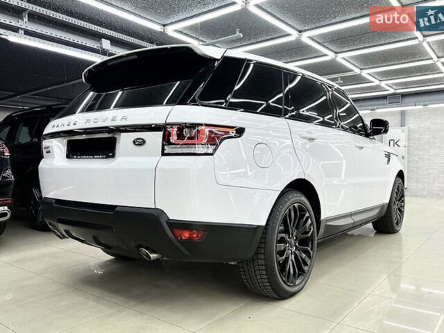 Білий Ленд Ровер Range Rover Sport, об'ємом двигуна 5 л та пробігом 119 тис. км за 39500 $, фото 9 на Automoto.ua