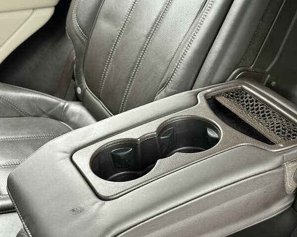 Білий Ленд Ровер Range Rover Sport, об'ємом двигуна 3 л та пробігом 190 тис. км за 24500 $, фото 22 на Automoto.ua