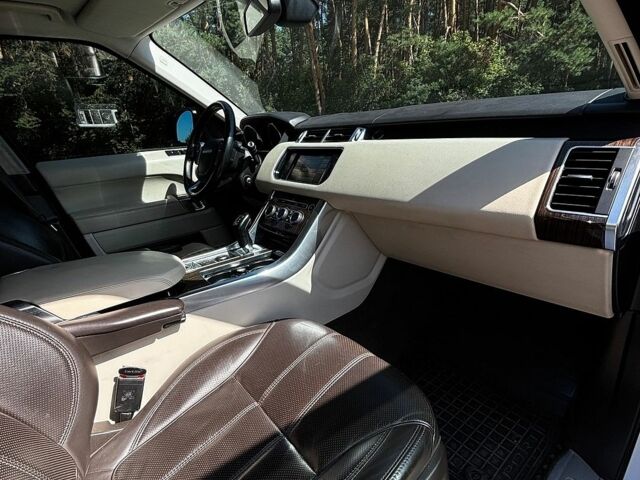 Білий Ленд Ровер Range Rover Sport, об'ємом двигуна 3 л та пробігом 193 тис. км за 19999 $, фото 25 на Automoto.ua