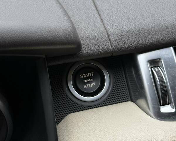 Білий Ленд Ровер Range Rover Sport, об'ємом двигуна 3 л та пробігом 190 тис. км за 24500 $, фото 42 на Automoto.ua