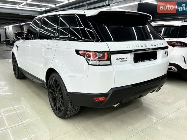 Білий Ленд Ровер Range Rover Sport, об'ємом двигуна 5 л та пробігом 119 тис. км за 39500 $, фото 16 на Automoto.ua