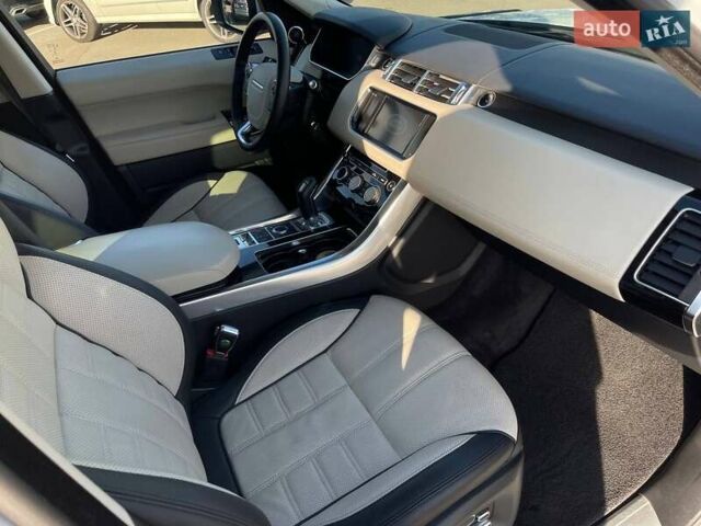 Білий Ленд Ровер Range Rover Sport, об'ємом двигуна 3 л та пробігом 108 тис. км за 28490 $, фото 25 на Automoto.ua